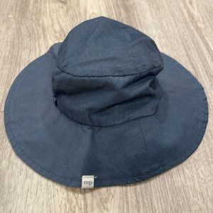 Mudpie reversible bucket hat